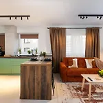 Nest & Rest - Wi-fi & Free Parking