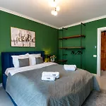 Apartman Nest & Rest - Wi-fi & Free Parking Brassó