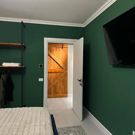 Nest & Rest Fast Wi-fi Free Parking Braşov