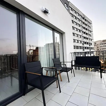 Apartmán Nest & Rest Fast Wi-fi Free Parking *