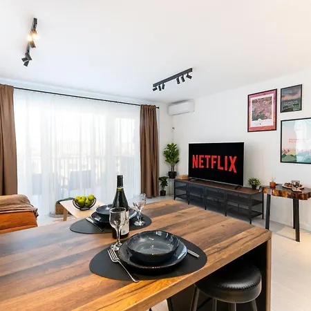 Nest & Rest - Wi-fi & Free Parking Daire