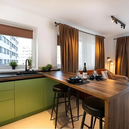 Nest & Rest - Wi-fi & Free Parking * Braşov
